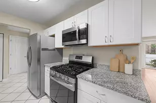 8901 N Western Ave, Des Plaines, IL 60016 - Photo 5
