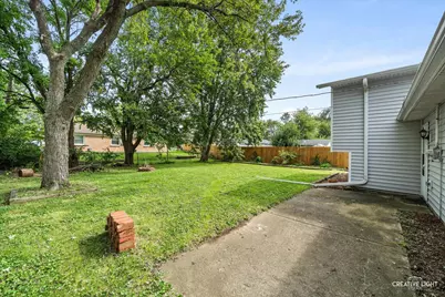 104 S Ashbury Avenue, Bolingbrook, IL 60440 - Photo 17