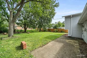 104 S Ashbury Ave, Bolingbrook, IL 60440 - Photo 17