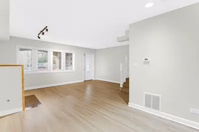601 South Boulevard #E, Oak Park, IL 60302 - Photo 13