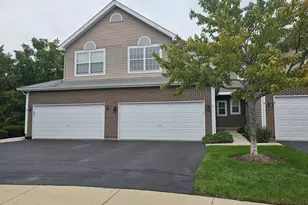6 Grandview Ct, Algonquin, IL 60102 - Photo 1