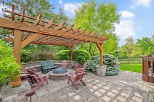 6451 Garfield Ridge Ct, Burr Ridge, IL 60527 - Photo 33