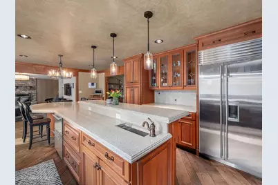 6451 Garfield Ridge Court, Burr Ridge, IL 60527 - Photo 13