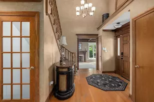 6451 Garfield Ridge Ct, Burr Ridge, IL 60527 - Photo 5