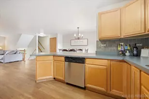 453 E Willow St, Elburn, IL 60119 - Photo 11
