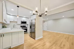 6262 Trinity Dr, Lisle, IL 60532 - Photo 5