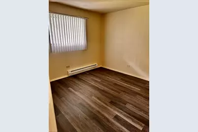 250 N Entrance Avenue #8B, Kankakee, IL 60901 - Photo 5