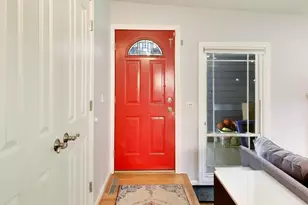 2240 Catherine St, Northbrook, IL 60062 - Photo 3