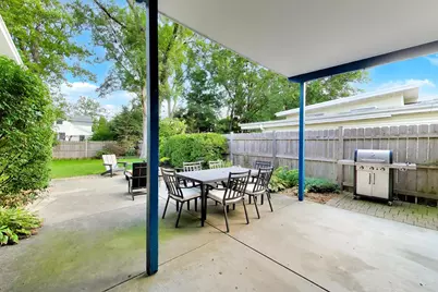 2240 Catherine Street, Northbrook, IL 60062 - Photo 23