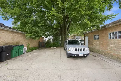 1329 Maple Avenue, Berwyn, IL 60402 - Photo 19