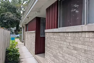 1958 W Morse Ave, Chicago, IL 60626 - Photo 5