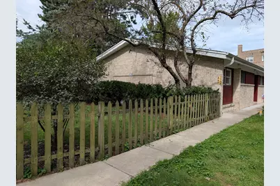 1958 W Morse Avenue #A, Chicago, IL 60626 - Photo 3