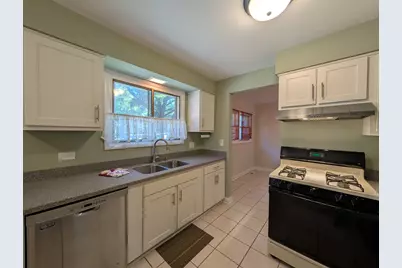 1958 W Morse Avenue #A, Chicago, IL 60626 - Photo 9