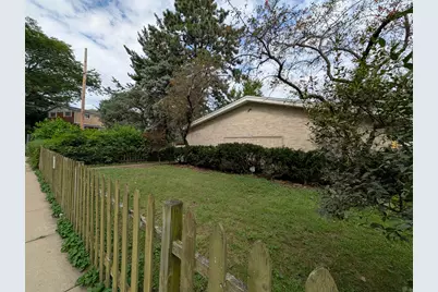 1958 W Morse Avenue #A, Chicago, IL 60626 - Photo 1