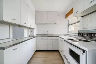 5530 S South Shore Drive #17B, Chicago, IL 60637 - Photo 13