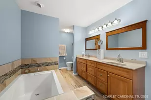 2S520 River Oaks Dr, Warrenville, IL 60555 - Photo 19