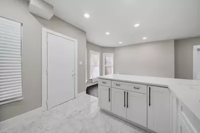 122 N Long Avenue, Chicago, IL 60644 - Photo 5