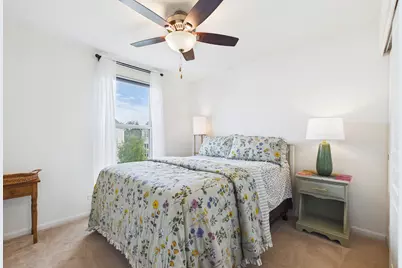3402 Neubauer Circle, Lindenhurst, IL 60046 - Photo 15
