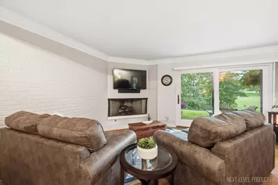 250 Kenston Court #250, Geneva, IL 60134 - Photo 9