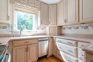 39152 N West End Dr, Spring Grove, IL 60081 - Photo 13