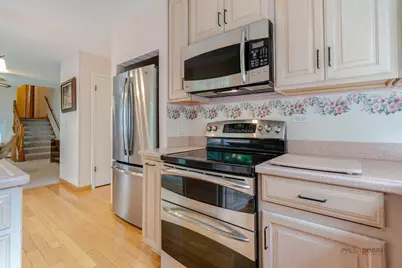 39152 N West End Drive, Spring Grove, IL 60081 - Photo 15