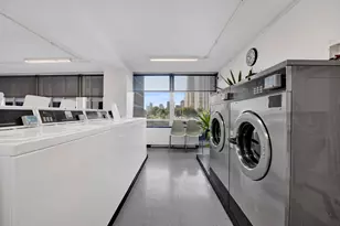 340 W Diversey Pkwy, Chicago, IL 60657 - Photo 21