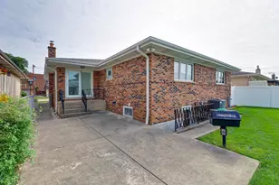 4734 N Maria Ct, Chicago, IL 60656 - Photo 3