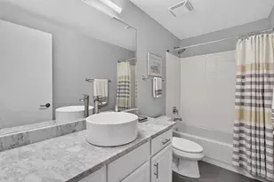 1741 W George St, Chicago, IL 60657 - Photo 21