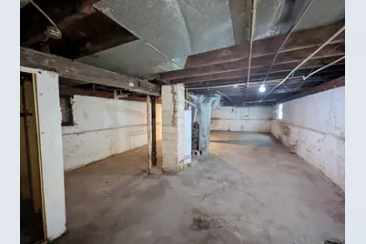 215 W 112th Place, Chicago, IL 60628 - Photo 9