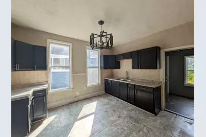 215 W 112th Place, Chicago, IL 60628 - Photo 5