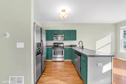 [Address not provided], Aurora, IL 60503 - Photo 9