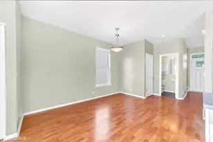 [Address not provided], Aurora, IL 60503 - Photo 11