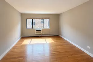 3610 N Pine Grove Ave, Chicago, IL 60613 - Photo 5