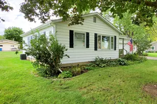 2893 E 777th Rd, Utica, IL 61373 - Photo 13