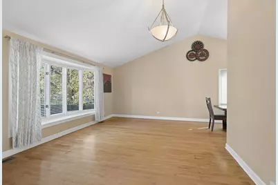 1613 Alamance Place, Downers Grove, IL 60516 - Photo 3