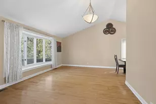 1613 Alamance Pl, Downers Grove, IL 60516 - Photo 3