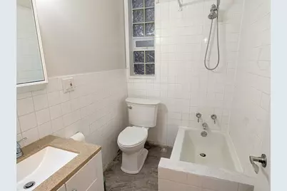 14 W Chestnut Street #4R, Chicago, IL 60610 - Photo 11
