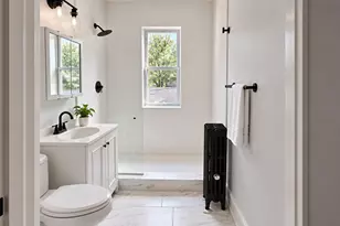 1635 W Morse Ave, Chicago, IL 60626 - Photo 5