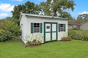 3580 Gifford Ave, Armstrong, IL 61812 - Photo 17