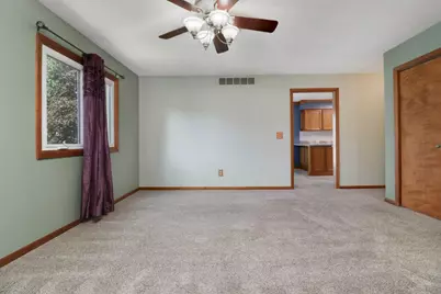 105 Buttercup Way, Bloomington, IL 61704 - Photo 5