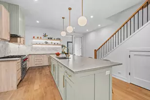 2640 N Bosworth Ave, Chicago, IL 60614 - Photo 11