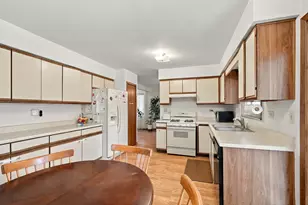 146 Michael Ave, Mundelein, IL 60060 - Photo 11