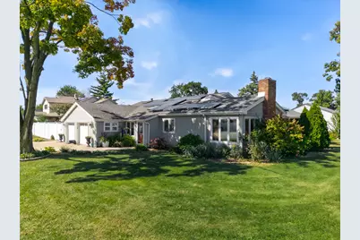 11258 S Oak Park Avenue, Worth, IL 60482 - Photo 1