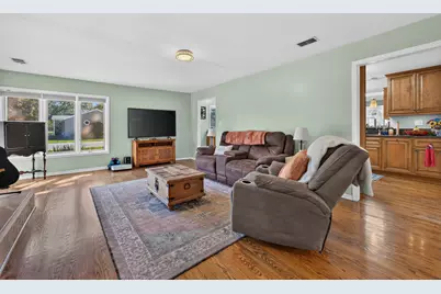 11258 S Oak Park Avenue, Worth, IL 60482 - Photo 7