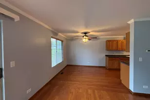 162 Village Creek Dr, Lake in the Hills, IL 60156 - Photo 7