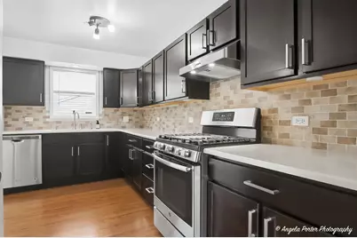 1124 Fulton Avenue, Winthrop Harbor, IL 60096 - Photo 7
