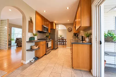 426 Amherst Avenue, Des Plaines, IL 60016 - Photo 17