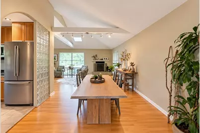 426 Amherst Avenue, Des Plaines, IL 60016 - Photo 15