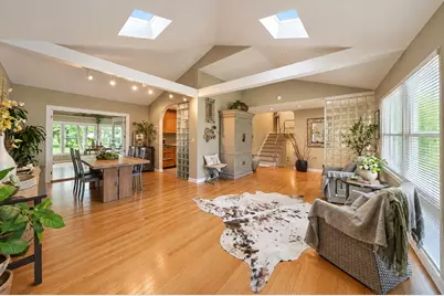 426 Amherst Avenue, Des Plaines, IL 60016 - Photo 5
