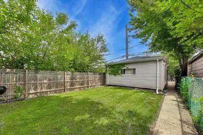 1431 N Springfield Avenue, Chicago, IL 60651 - Photo 15